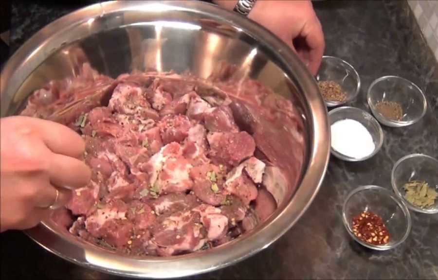 Тайны создания восхитительного маринада для мяса в соответствии с кулинарными традициями Красноярска